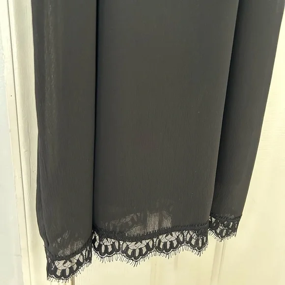 Lot of 3 Cute, Timeless Dresses for Formal, Casual Wear - Picture 14 of 15